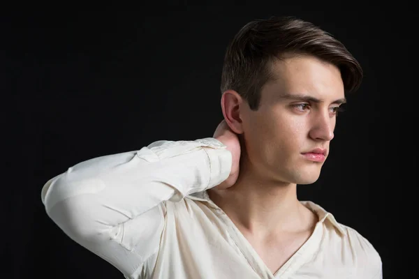 Androgyner Mann posiert — Stockfoto