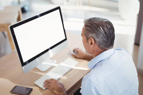 Executive working on personal computer — Stock Photo, Image