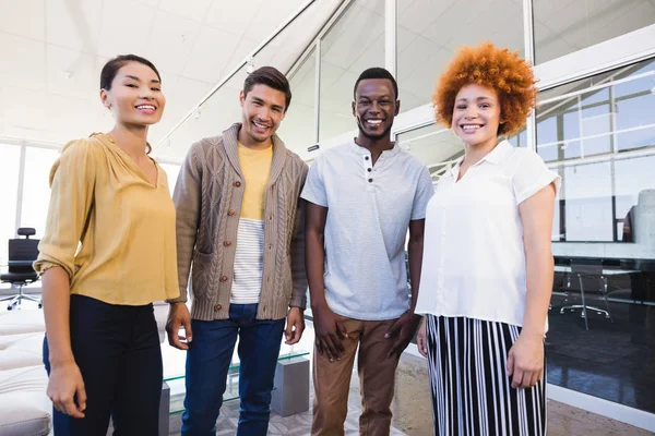 Retrato de gente alegre de negocios — Foto de Stock