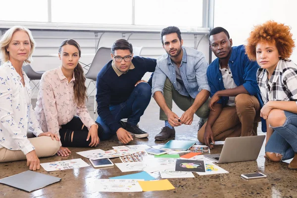 Kreativ verksamhet team arbetar tillsammans — Stockfoto