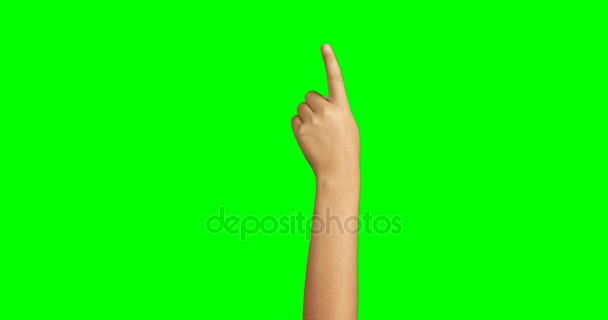 Persona haciendo gesto de mano contra fondo de pantalla verde — Vídeos de Stock