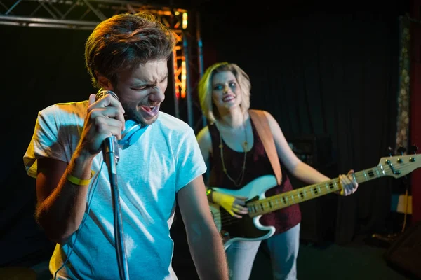 Band performing on stage — Stock Photo, Image
