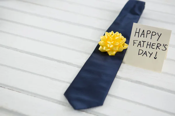 Feliz día de los padres texto y corbata —  Fotos de Stock