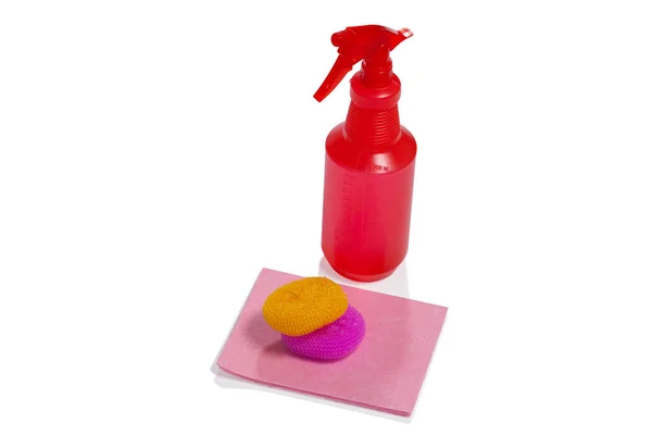 Spray fles met scrubbers en schoonmaakpad — Stockfoto