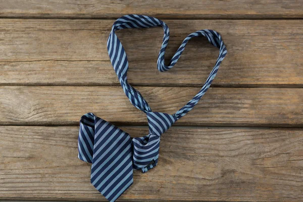 Ριγέ γραβάτα σε σχήμα καρδιάς — Φωτογραφία Αρχείου