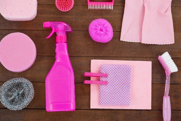 장비를 청소 하는 핑크 색상 — 스톡 사진