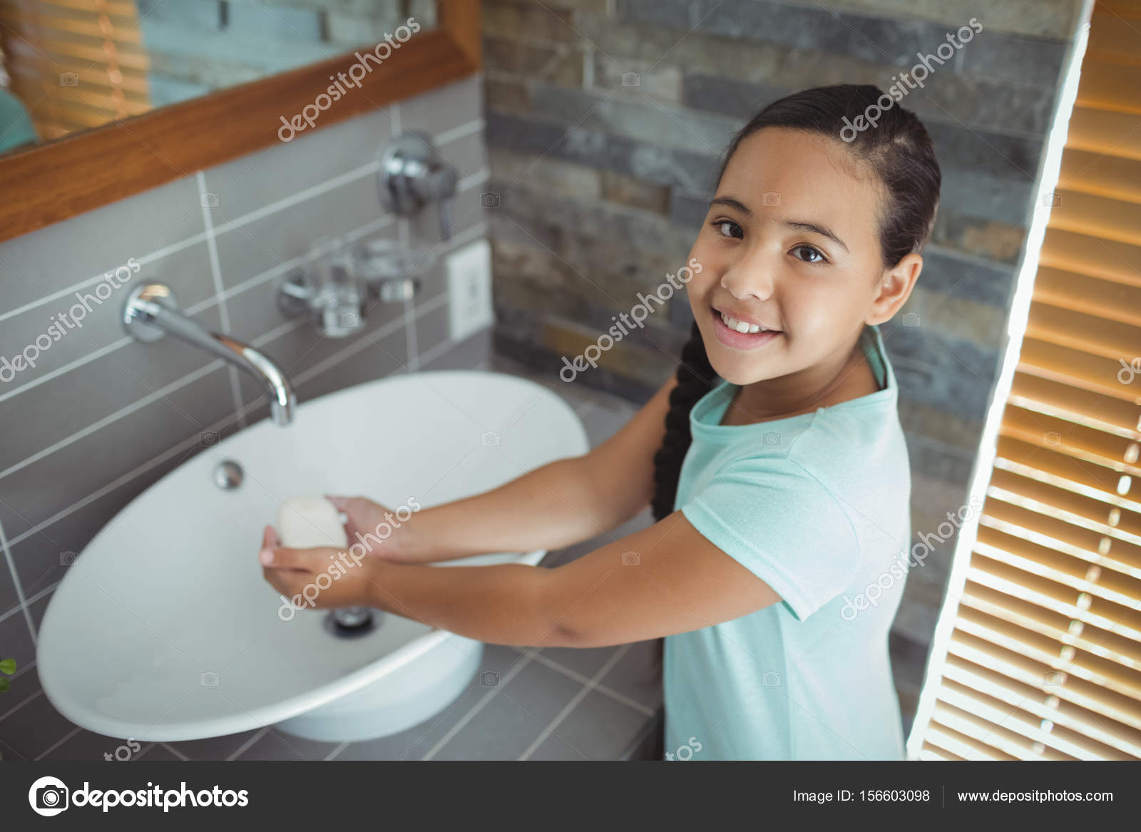 devushka-i-rakovina-lesbiyanki-foto-rakom