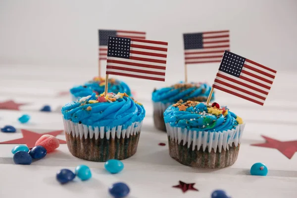 Cupcakes decorados con el tema del 4 de julio — Foto de Stock