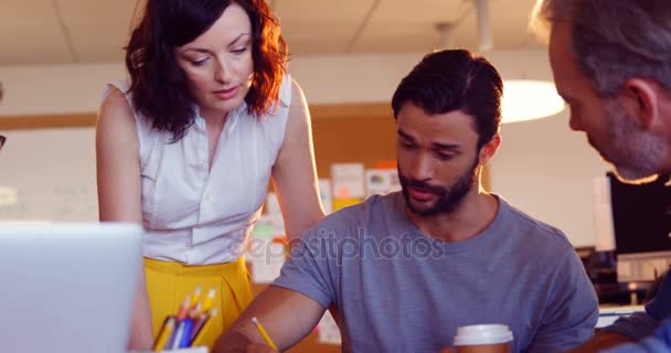 Business colleagues interacting with each other — Stock Video