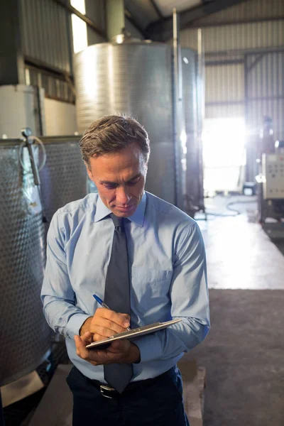 Attente manager schrijven op Klembord — Stockfoto