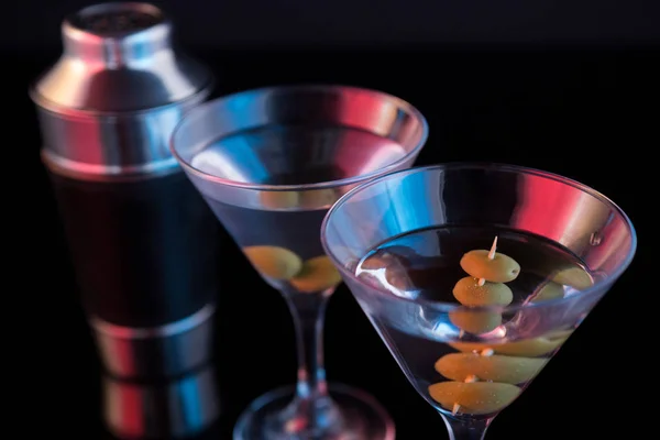 Cocktail martini med Oliver — Stockfoto