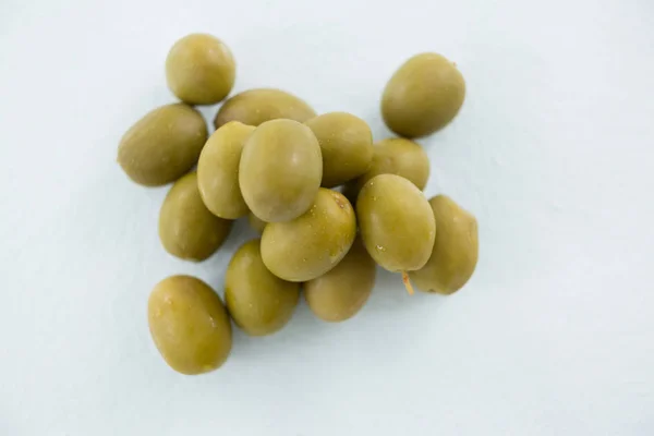 Färska gröna oliver — Stockfoto
