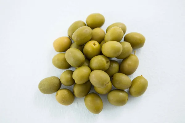 Marinerade gröna oliver — Stockfoto