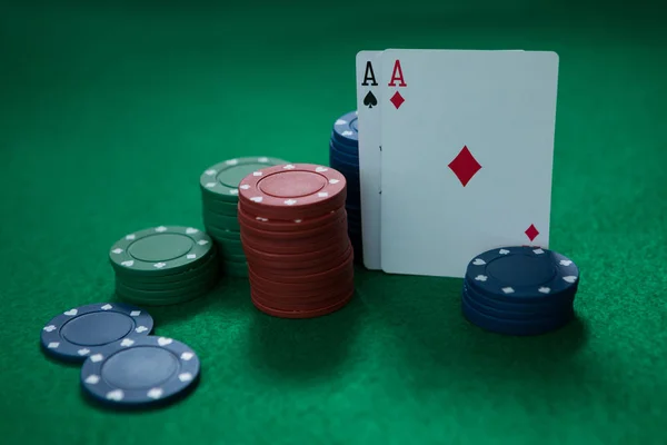 Aces cards and casino chips — Stock Photo, Image