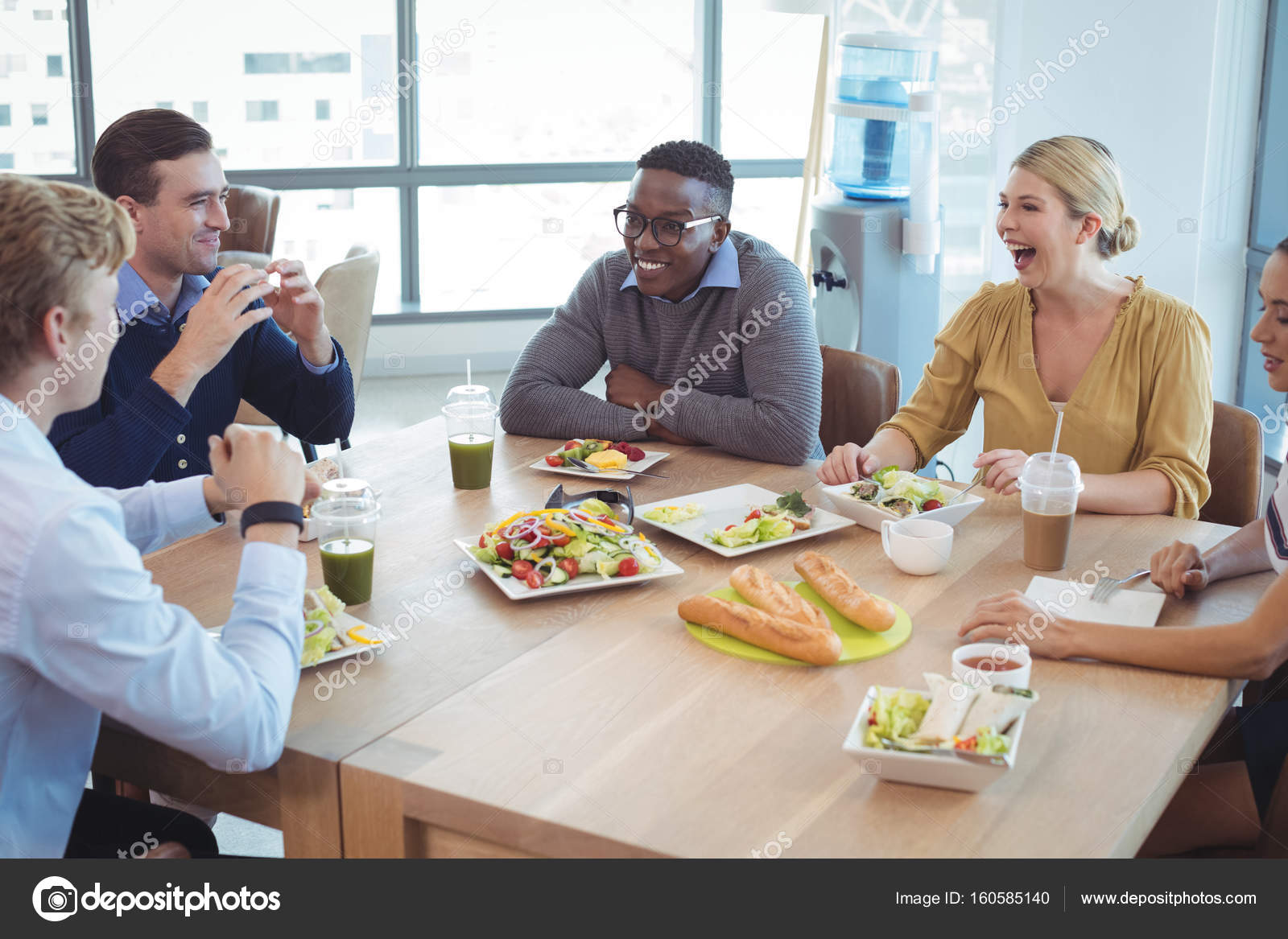 После еды. Еда с собой в дорогу. Бизнес ланч. Офисный работник ночью. Еда перед сном.