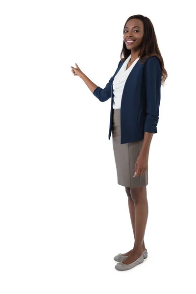 Mujer de negocios dando presentación — Foto de Stock