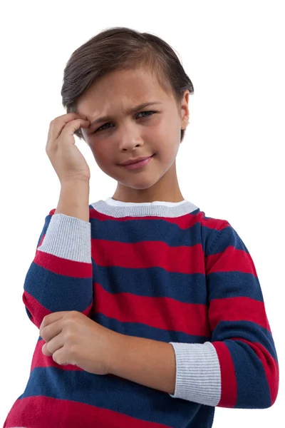 Söt pojke med en huvudvärk — Stockfoto