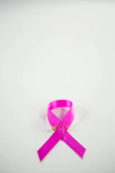 Ruban rose de sensibilisation au cancer du sein — Photo