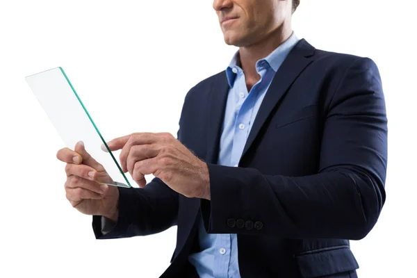 นักธุรกิจใช้แท็บเล็ตดิจิตอลแก้ว — ภาพถ่ายสต็อก
