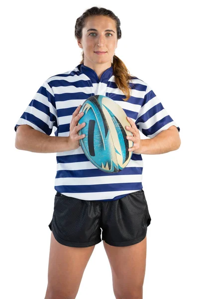 Jogador feminino segurando bola de rugby — Fotografia de Stock