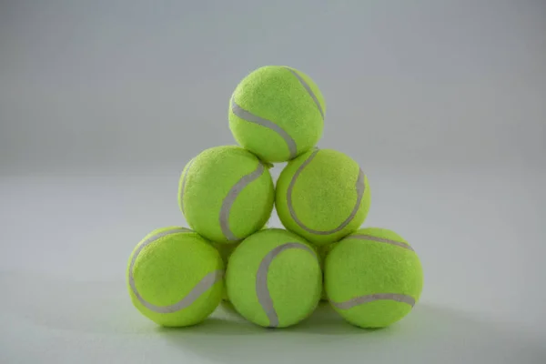 Hromadou tenisáky — Stock fotografie