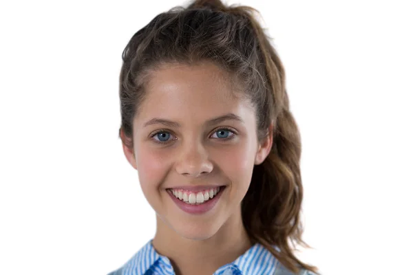 Portret van lachend tienermeisje — Stockfoto