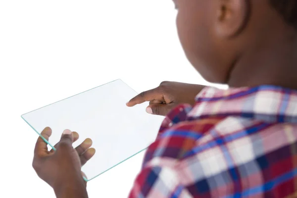 Pojke med en glas digital tablett — Stockfoto