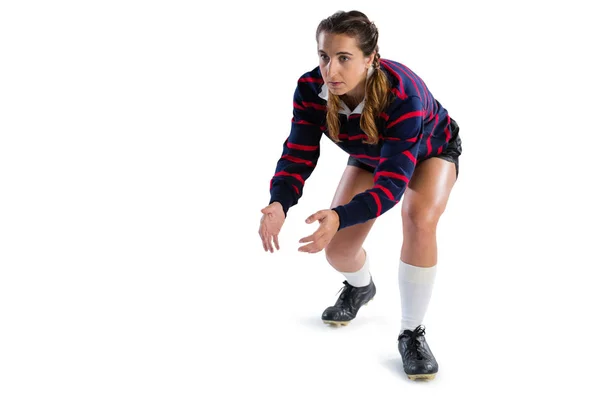 Jogadora de rugby feminina em posição de captura — Fotografia de Stock
