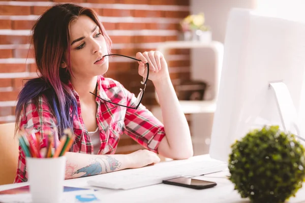 Doordachte uitvoerend bedrijf bril — Stockfoto