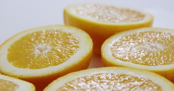 Närbild av halveras söta limefrukter — Stockvideo