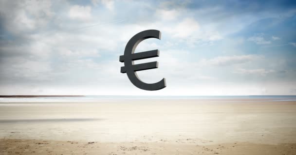 Signo euro cayendo en la playa — Vídeos de Stock