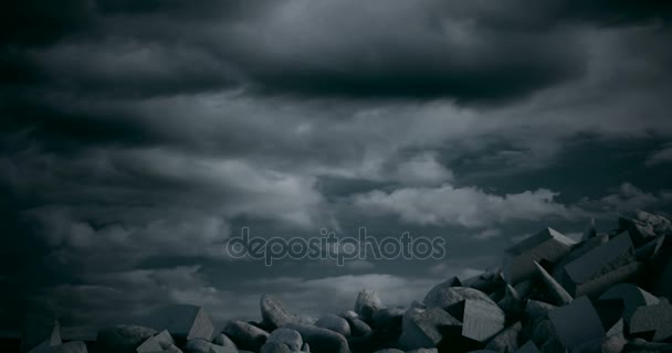 Débris rochers contre les nuages orageux — Video
