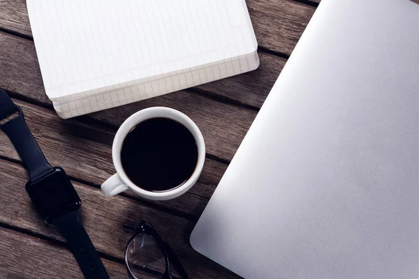 Caffè nero con organizer, laptop, occhiali — Foto Stock