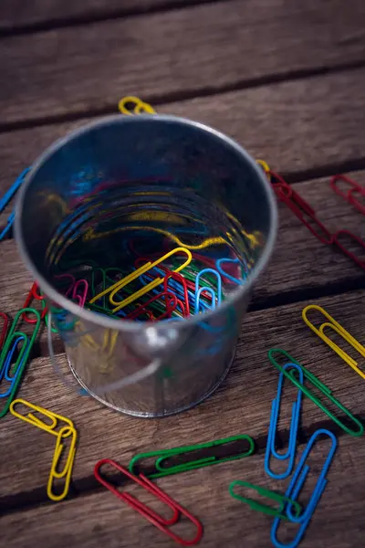 High angle view of colorful paper clips — Stock Photo, Image