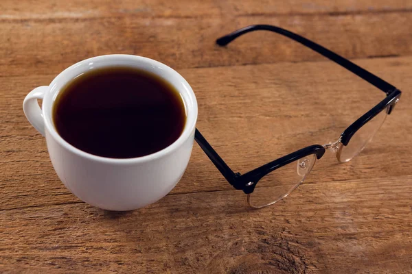 Café negro y gafas —  Fotos de Stock