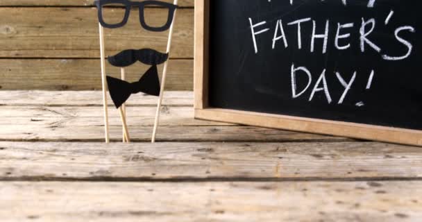 Glad fäder dagmeddelande på skiffer — Stockvideo