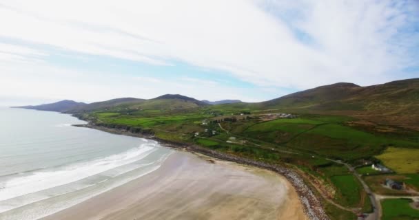 Vista di un bellissimo paesaggio costiero — Video Stock