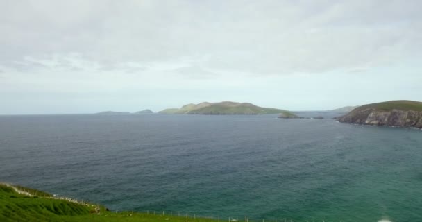 Blick auf schöne Küstenlandschaft — Stockvideo