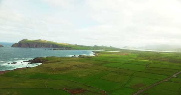 Pohled na krásné pobřežní krajiny — Stock video