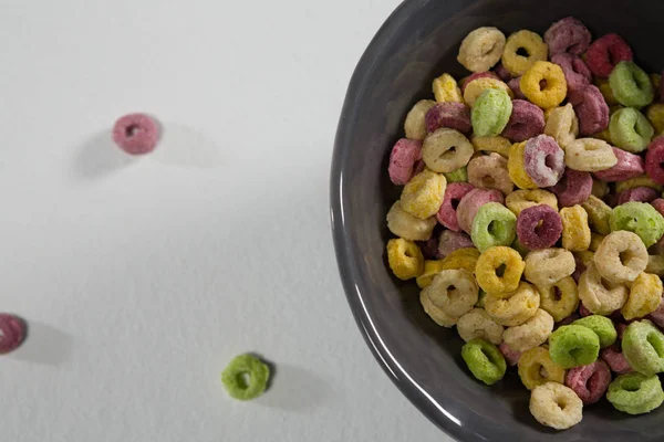 Bowl of froot loops — Stock Photo, Image