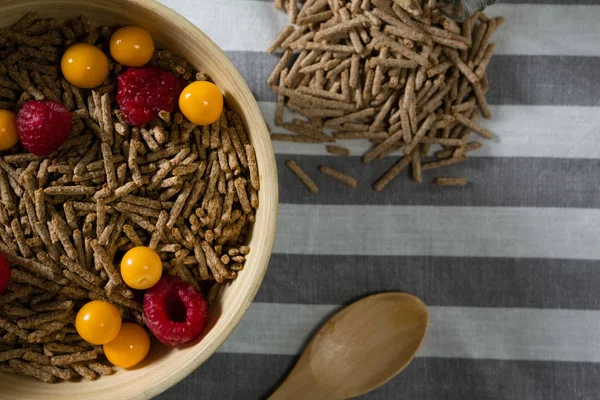 Cuenco de salvado de cereales —  Fotos de Stock