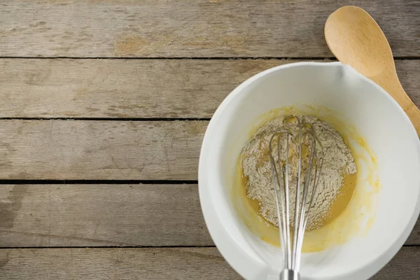 Egg and flour batter in bowl — Stock Photo, Image