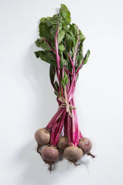 Beetroots op een witte achtergrond — Stockfoto