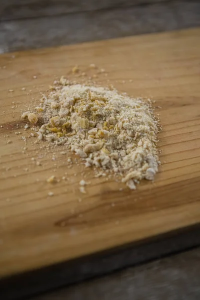 Close up of flour on cutting board — Stock Photo, Image