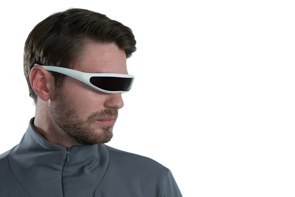 Людина використовує окуляри віртуальної реальності — стокове фото