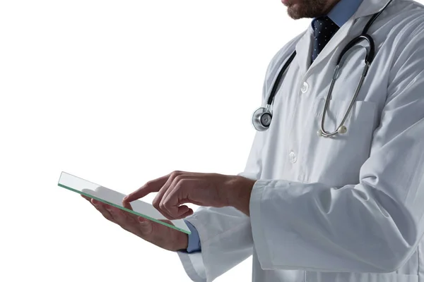 Lekarz za pomocą cyfrowego tabletu szkła — Zdjęcie stockowe