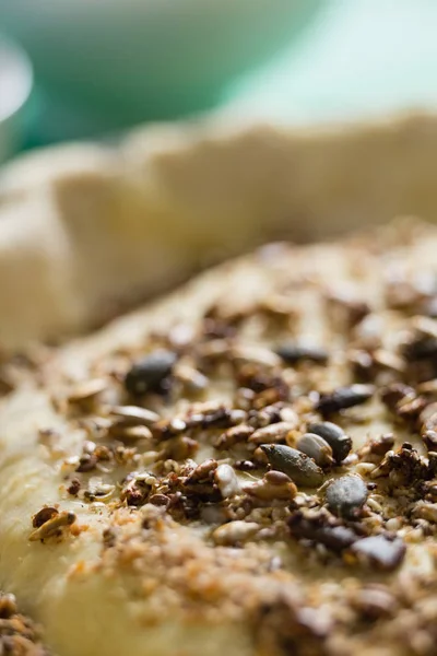 Close up van cardamoms op de taart — Stockfoto