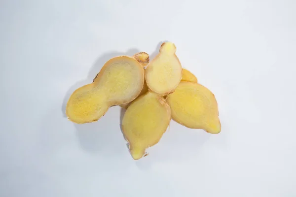 Overhead view of peeled gingers — Stock Photo, Image