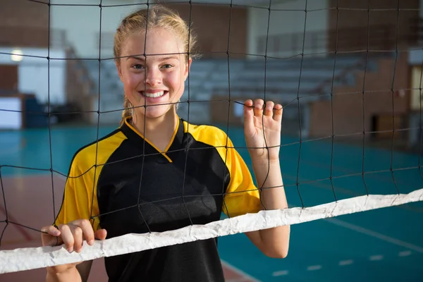 Kvinnlig volleybollspelare — Stockfoto