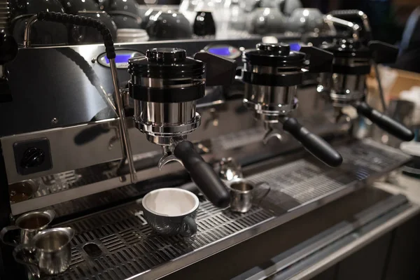 Close-up van koffiemachine — Stockfoto